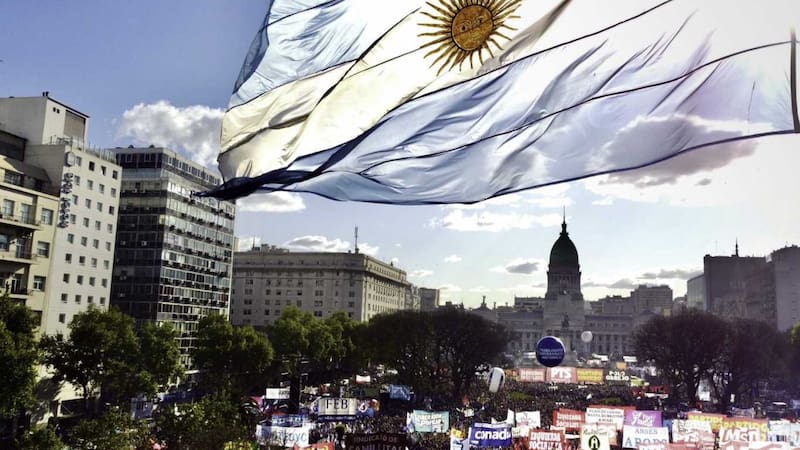 Horas antes de la cuarta marcha universitaria, el Gobierno dispuso un recorte de $ 78.768 millones en programas de la Secretaría de Educación.