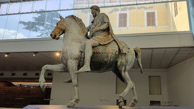 Marco Aurelio fue emperador, filósofo y el hombre más poderoso de Roma: estas son las frases que escribió sólo para sí mismo y que hoy son el mejor remedio contra el estrés