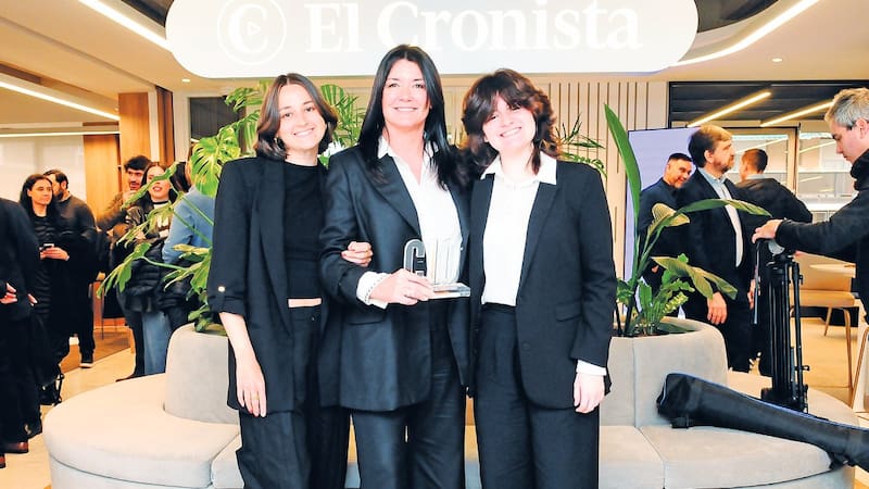 María Fabiana González y sus afectos en la redacción de El Cronista.