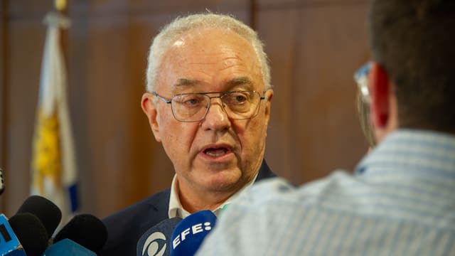 Uruguay inicia trámite para eximir de visado a ciudadanos chinos