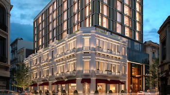Cinco estrellas donde nadie mira: una apuesta hotelera que desafía el mapa de Buenos Aires