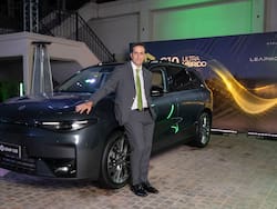 Stellantis lanzó Leapmotor y es la primera terminal que entra con marca propia a la carrera de los autos chinos