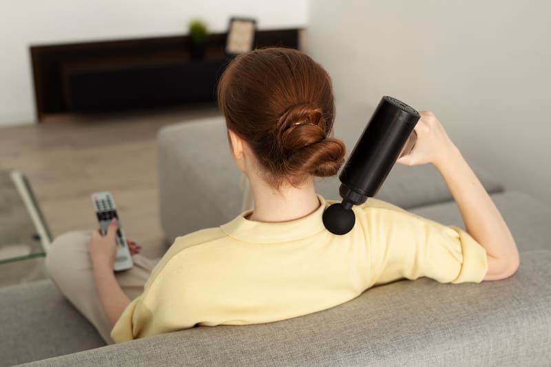 El uso excesivo o incorrecto puede provocar desde irritaciones en la piel hasta lesiones musculares.