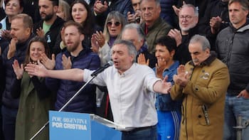 Sin PASO y con la interna abierta: la jugada de Milei que puede dejar al peronismo contra las cuerdas