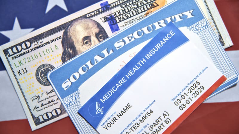 Esto se da en un año en el que los Centros de Servicios de Medicare y Medicaid (CMS) cancelaron cerca de 315.000 inscripciones al Obamacare. Se trata de planes que cubrían a más de 760.000 personas.