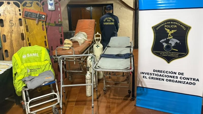 Desbarataron una red de falsos médicos: falsificaban matrículas y hacían visitas a domicilio en el conurbano.