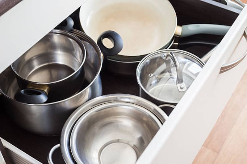 Exigen retirar urgente las ollas más populares del país por estar repletas de plomo y contaminar todos los alimentos. Fuente: Archivo.