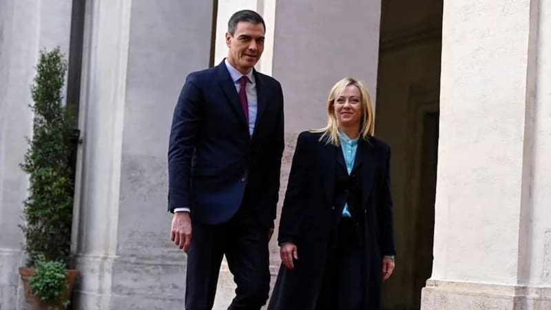 Meloni no invitó a Sánchez a una cumbre de presidentes europeos: el socialista explotó contra la italiana. Foto: EFE
