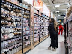 Venden productos de belleza a precios bajos y son furor en las redes: ahora abren su primer local
