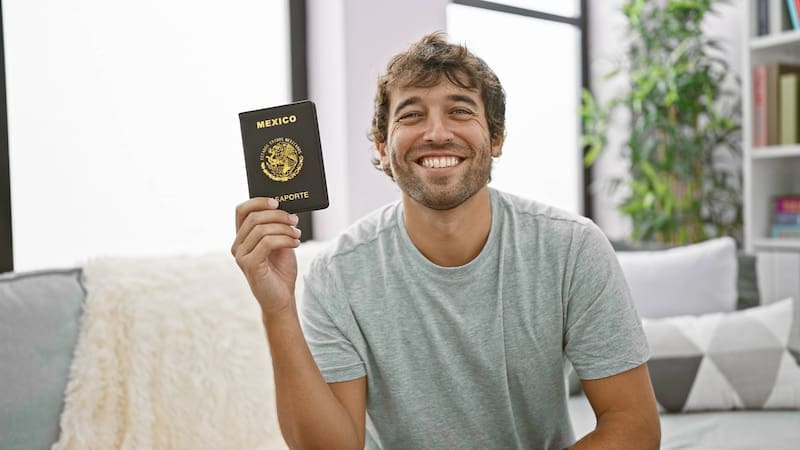 El pasaporte mexicano disminuye influencia y 4 nuevos países requerirán visa en 2026: averigua a dónde ya no podrás ir sin trámites (foto: archivo).