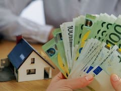 Mercado inmobiliario: la compra de viviendas en España vuelve a caer en octubre, aunque el mercado de segunda mano crece