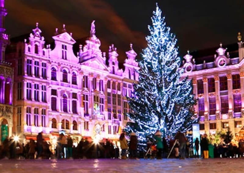 El Corte Inglés ofrece viajes para conocer el mercadillo navideño de Bruselas: incluye vuelo ida y vuelta por menos de 70 euros