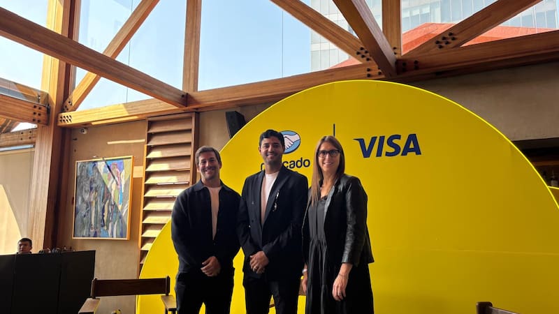 Mercado Pago presenta su nueva campaña junto con el exseleccionado mexicano Carlos Vela Foto: Karla Tejeda