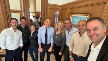 Adorni ordena la agenda y amplía su desembarco en el Congreso con Gabinete completo