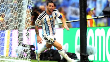 Argentina enfrenta a Suiza por el pase a semifinales con sorpresas de último momento