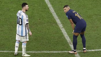 Messi pelea el Botín de Oro con Mbappé: qué necesita para ganarlo y cómo se define el desempate