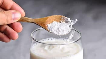 Mezclar bicarbonato de sodio con vinagre para hacer un volcán casero: para qué sirve y por qué lo recomiendan