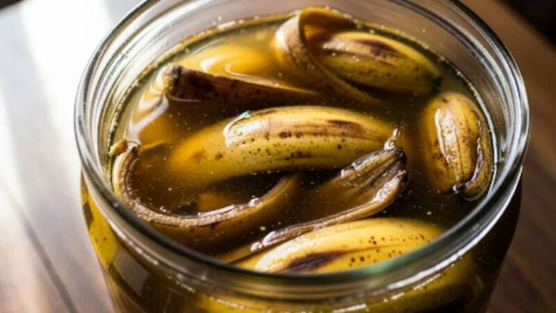 Mezclar aceite de oliva con cáscaras de banana: para qué sirve y por qué lo recomiendan
Fuente: Archivo
