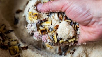 Licuar cáscara de banana con azúcar: para que sirve y por qué recomiendan hacerlo