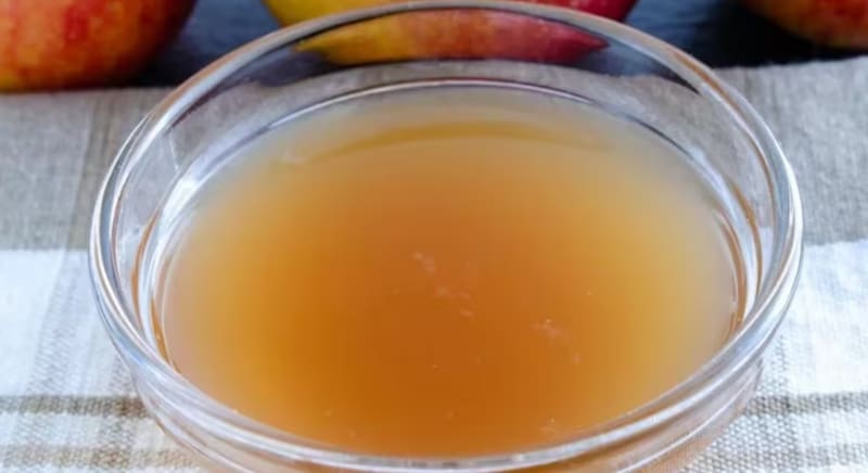 Mezclar hojas de laurel con vinagre: para qué sirve y por qué lo recomiendan