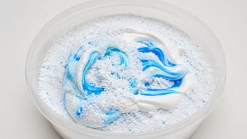 Mezclar bicarbonato de sodio, crema dental y detergente: por qué lo recomiendan y para qué funciona