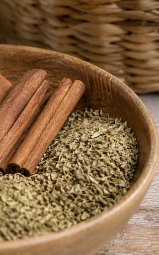 Mezclar laurel con canela y orégano: para qué sirve y por qué recomiendan hacerlo