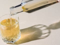 Ritual antes de Navidad y Año Nuevo | Para qué sirve limpiar la superficie de la heladera y colocar agua con vinagre y sal