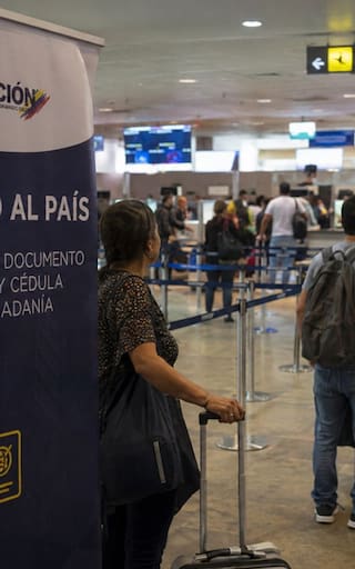 Oficial | Colombia prohíbe el ingreso al país de argentinos, paraguayos y chilenos si postergaron el trámite de renovación de su pasaporte y cédula de identidad