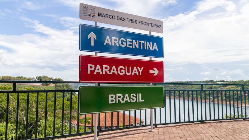 La Dirección Nacional de Migraciones del Ministerio de Seguridad reforzará los principales pasos fronterizos durante Semana Santa. (Foto: Archivo)