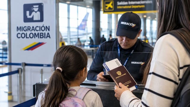 Confirmado | Colombia impedirá la salida del país a los menores de edad que no cuenten con una doble autorización