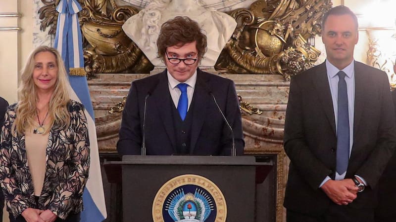 Tras el fallo a favor de YPF, ¿a qué hora habla Milei por cadena nacional? Foto (@OPRArgentina)