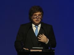 Milei defendió el ajuste y cargó contra el “empresariado prebendario” en el Foro Económico del NOA