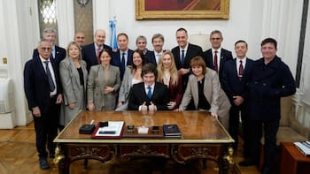 Manuel Adorni en el Congreso: Milei y su Gabinete llegaron para acompañarlo en su exposición