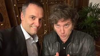 Milei y una dura advertencia a Adorni: “Si la Justicia lo encuentra culpable, lo eyecto de una patada”