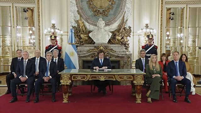 Milei anunció la reforma de la Carta Orgánica del BCRA: “Ha sido una herramienta que posibilitó el robo de la alta política”