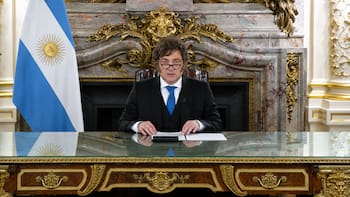 Milei oficializó los decretos sobre Malvinas: refuerzo a Defensa y sanciones a quienes exploten recursos de las Islas