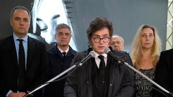 “Frente al terrorismo no puede haber tregua”: Milei habló en el acto por el atentado, en medio de tensiones con Irán