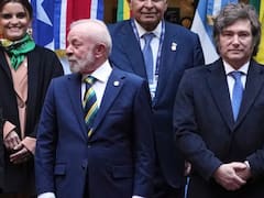 Milei llega a la cumbre del Mercosur: el nuevo frente de tensión regional que enfrentará tras la salida de Adorni