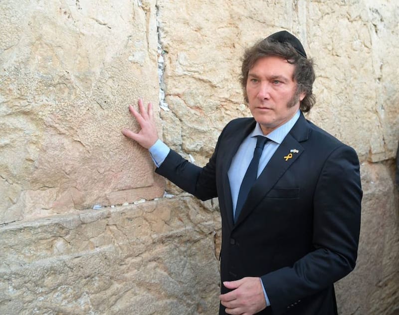 El presidente Javier Milei en el Muro de los Lamentos el año pasado