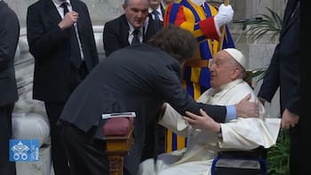 Milei recordó al papa Francisco a un año de su muerte: “Abrazo a la distancia”