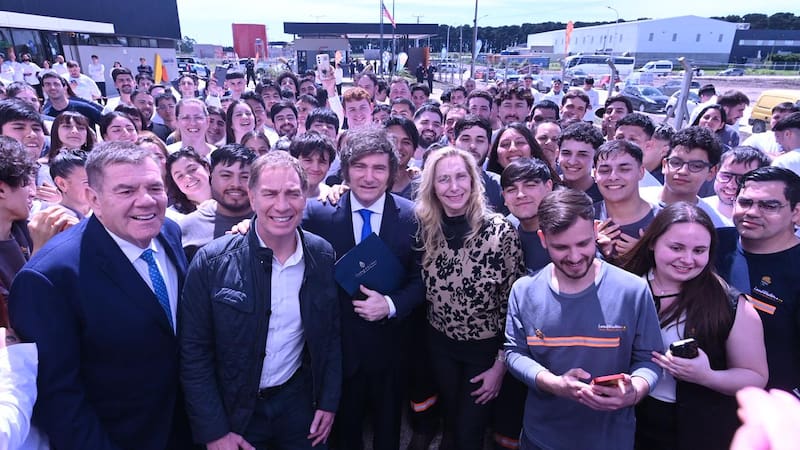 <div class="migrated-promo-image__description"><div class="migrated-promo-image__source">Fuente: Presidencia</div></div>