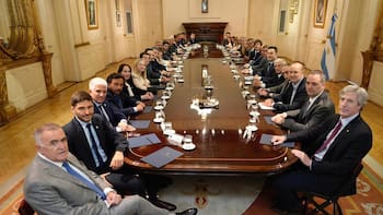 Santilli viaja al norte para seguir su negociación: por qué confían los gobernadores