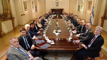 Congelar el gasto o perder fondos: qué exige el Gobierno y qué dicen los gobernadores