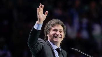 La psicología del votante de Milei: ¿por qué el apoyo al rumbo político convive con un 70% de pesimismo económico?
