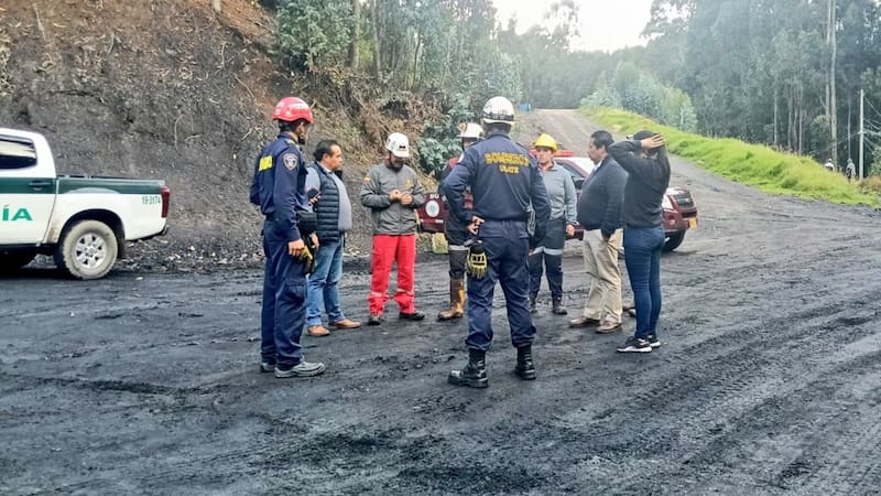 La explosión en la mina Los Pinos de Sutatausa dejó nueve mineros muertos y seis rescatados con vida, trasladados al hospital de Ubaté para recibir atención médica.