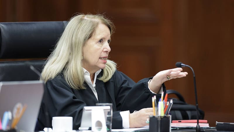 Es una jurista reconocida por su compromiso con la transformación del sistema de justicia, su sólida trayectoria académica y su firme defensa de los derechos humanos como base para un Poder Judicial más cercano a la ciudadanía y comprometido con la justicia social.