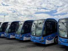 MIO de Cali incorpora cinco buses articulados eléctricos y avanza hacia su primera flota pública: llegarán 45 nuevos busetones este año