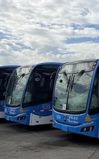 MIO de Cali incorpora cinco buses articulados eléctricos y avanza hacia su primera flota pública: llegarán 45 nuevos busetones este año