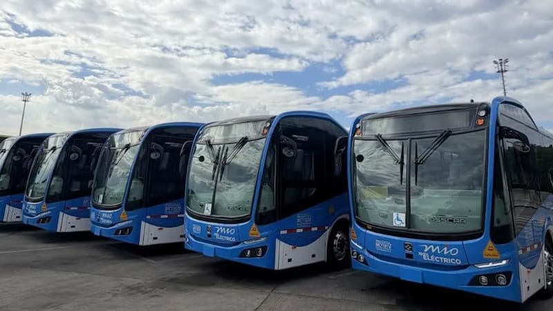 La Alcaldía señaló que la renovación busca reducir los tiempos de espera y mejorar el cumplimiento del servicio programado en los corredores troncales.