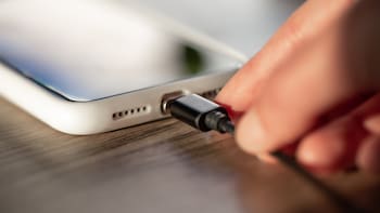 Cómo cargar la batería del celular cuando no hay electricidad en casa: la manera más efectiva, sencilla y segura